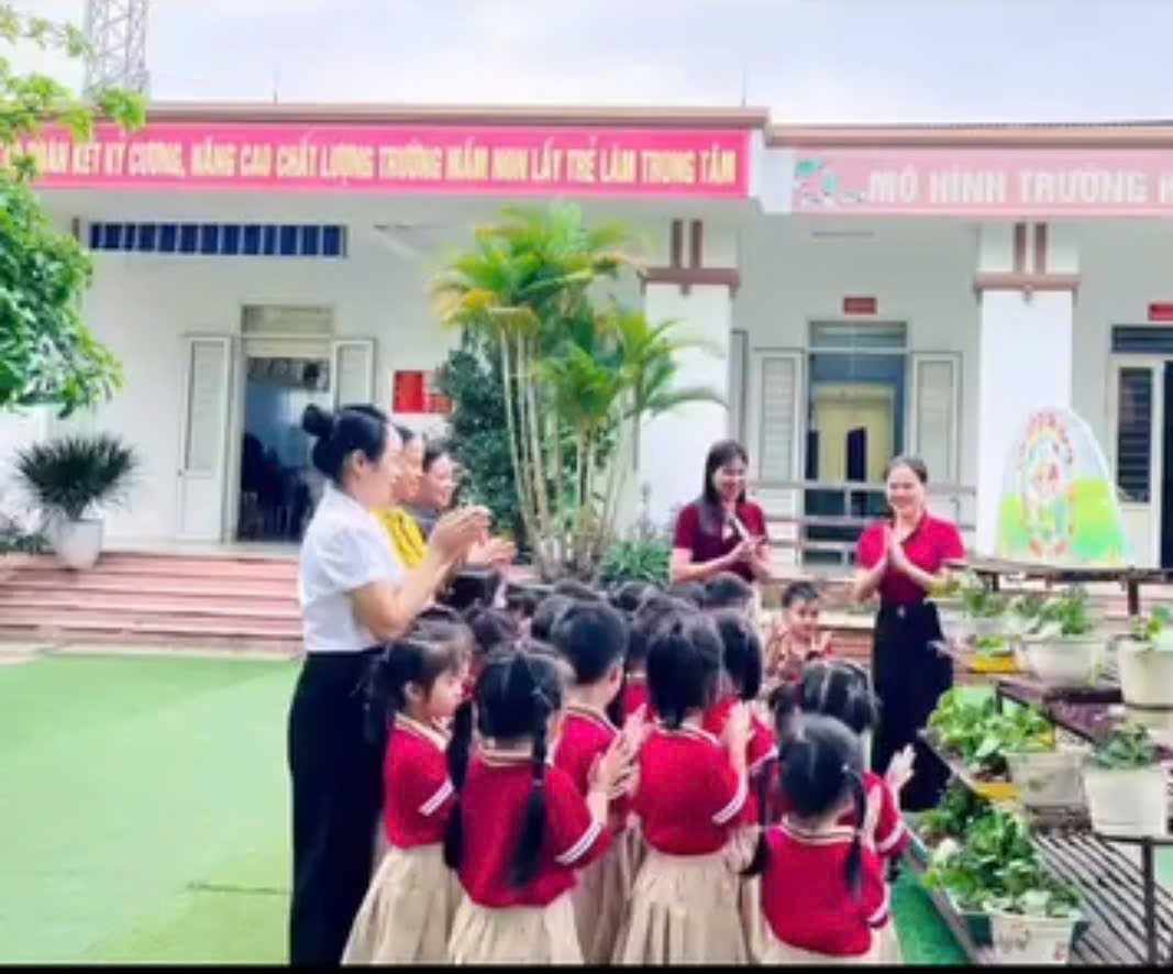Mỗi ngày đến trường  một trải nghiệm ý nghĩa! ... Xem thêm.mp4